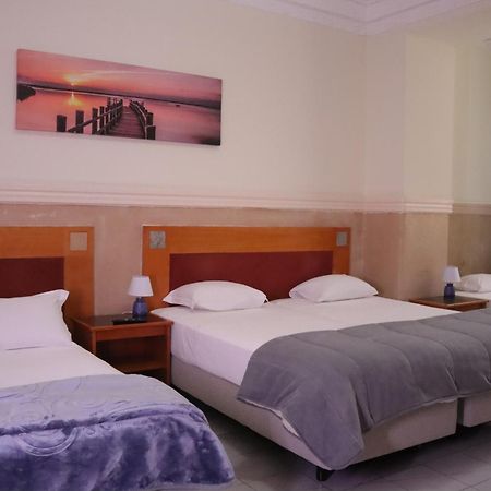 Lisboa 米迪斯洛科尔旅馆酒店 外观 照片
